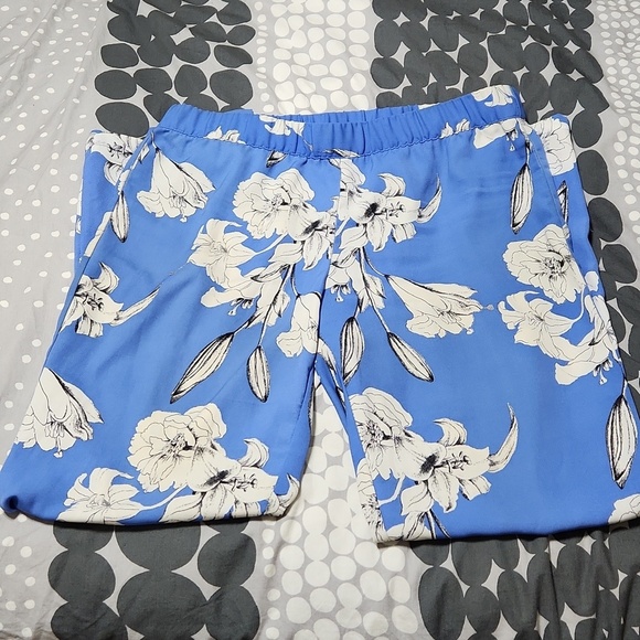 Cubus Pants - EUC Cubus blue & white flower pants